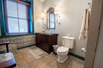 The Fairfield Inn 1757 외부 사진